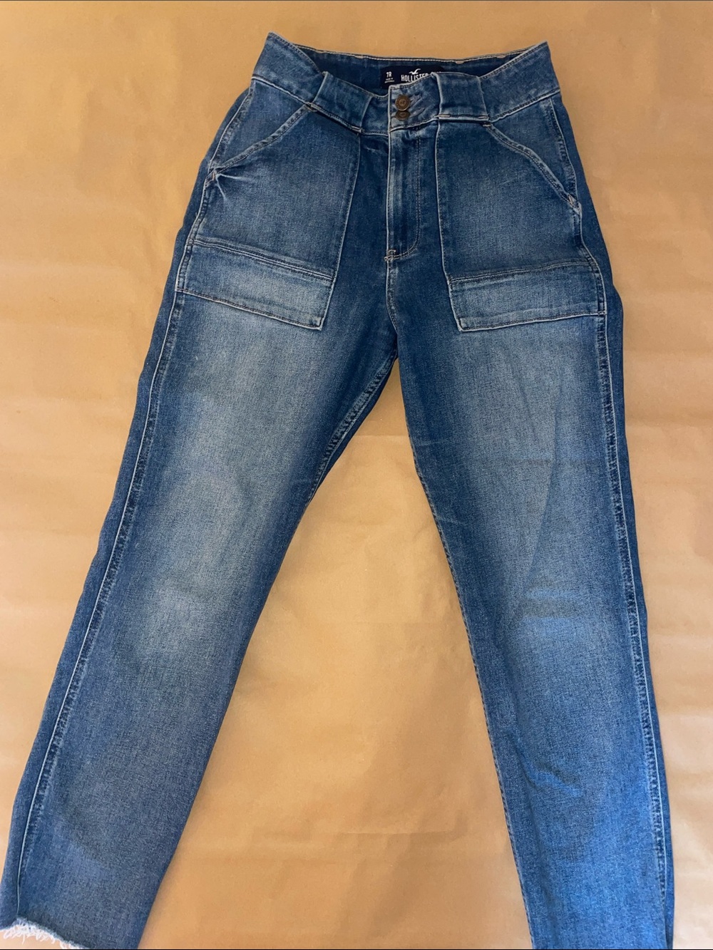 Hollister Straight-Leg Blue Denim Jeans with Front Patch Pockets